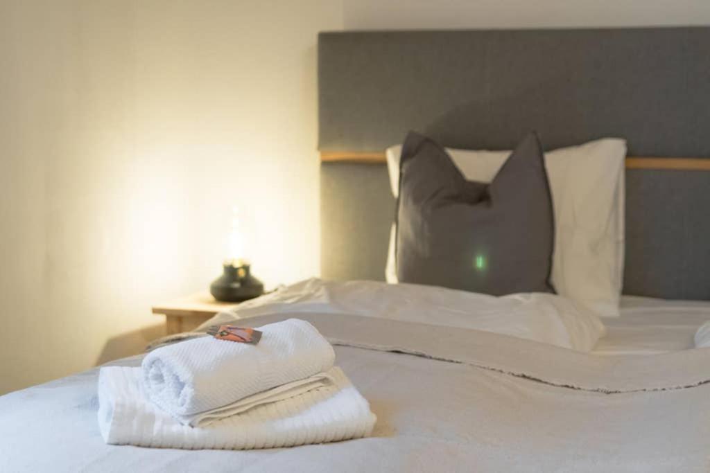 Cosy And Spacious Apartment In The Heart Of Innsbruck Ngoại thất bức ảnh