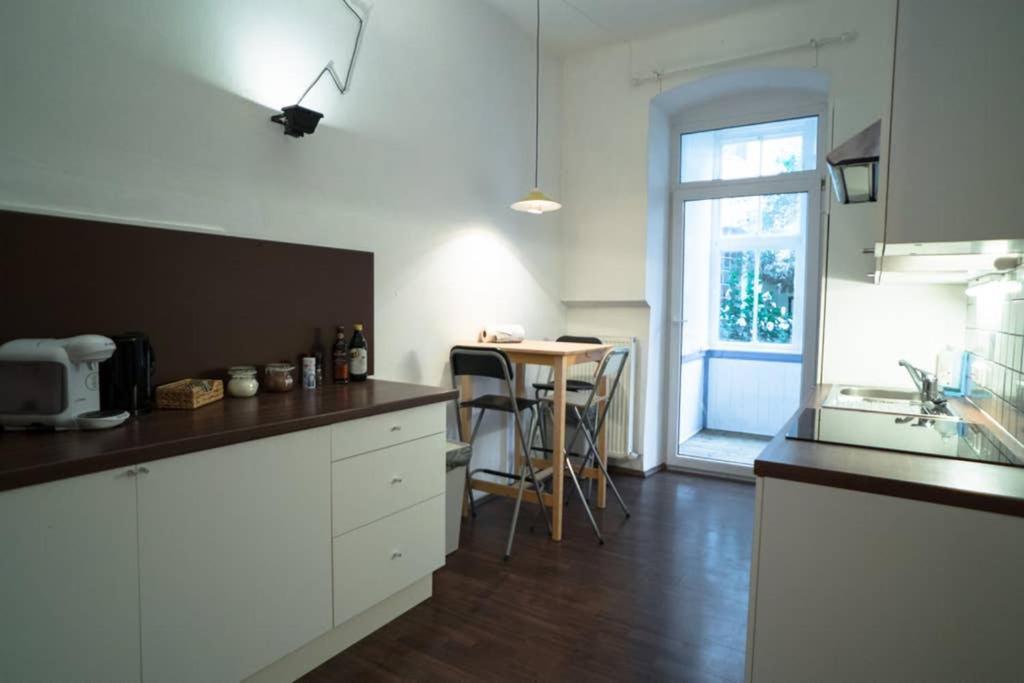 Cosy And Spacious Apartment In The Heart Of Innsbruck Ngoại thất bức ảnh
